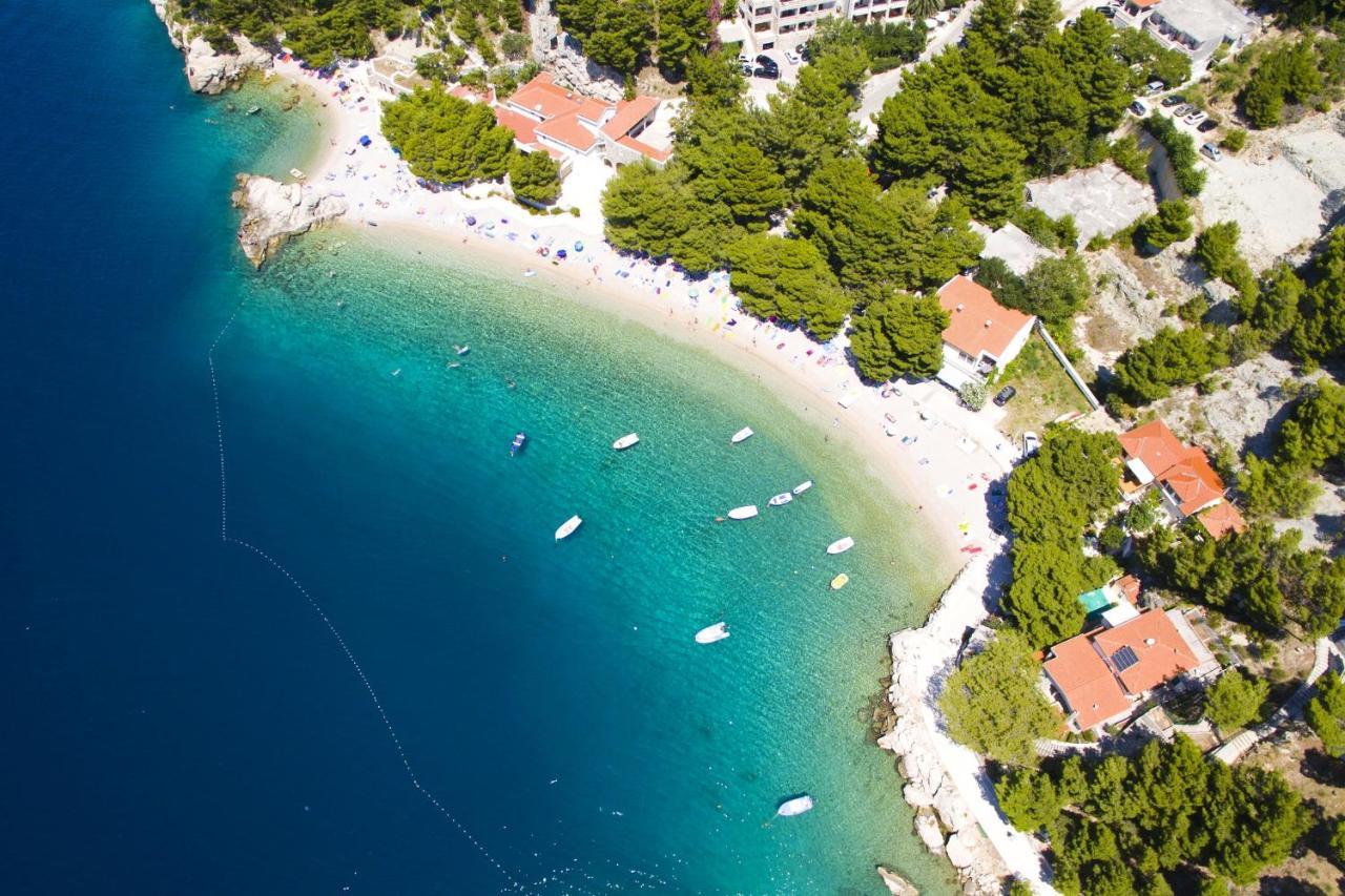 Rooms With A Parking Space Brela, Makarska - 17281 Екстер'єр фото